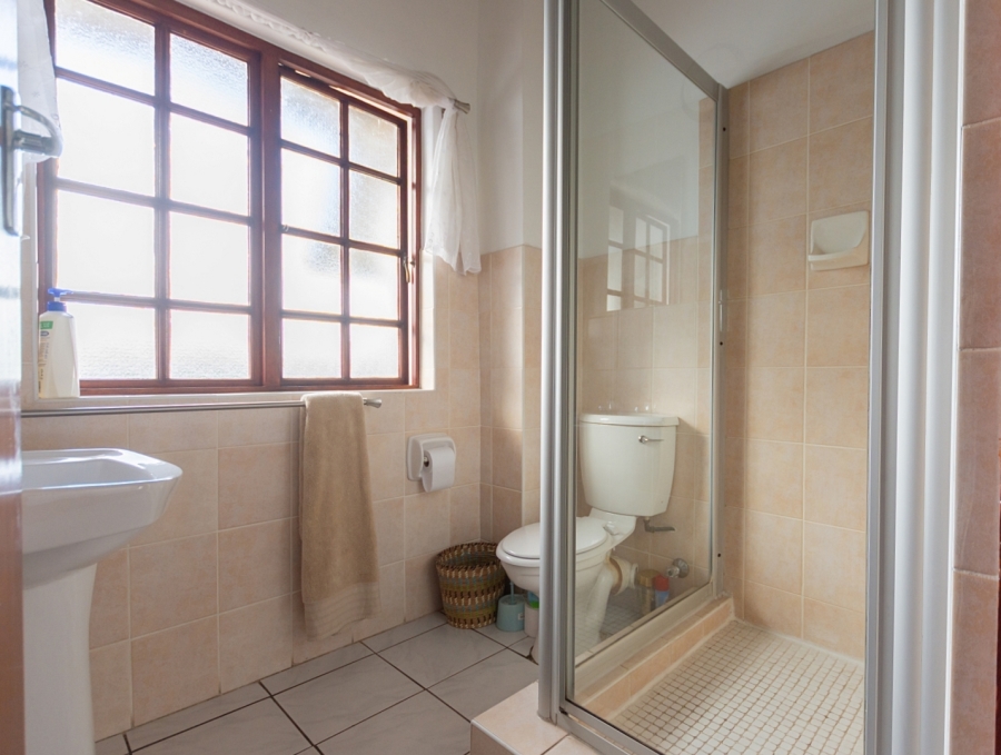 To Let 3 Bedroom Property for Rent in Shelley Point Western Cape